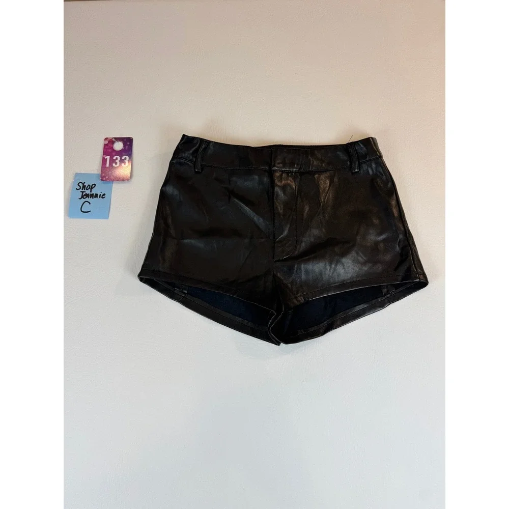 Forever 21 Womens Pleather Shorts Small Black Y2K Edgy Going Out